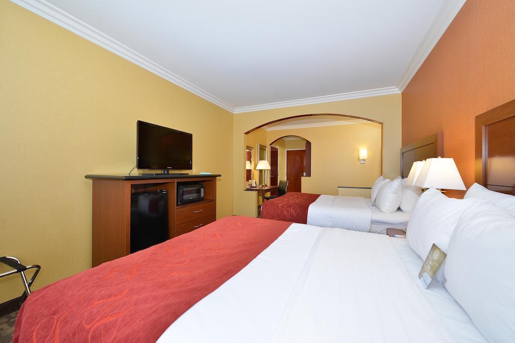 Comfort Suites Oceanside Camp Pendleton Area Bagian luar foto