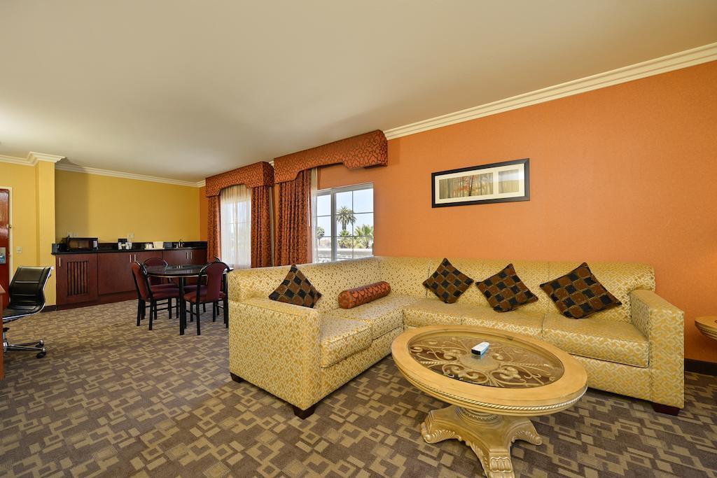 Comfort Suites Oceanside Camp Pendleton Area Bagian luar foto