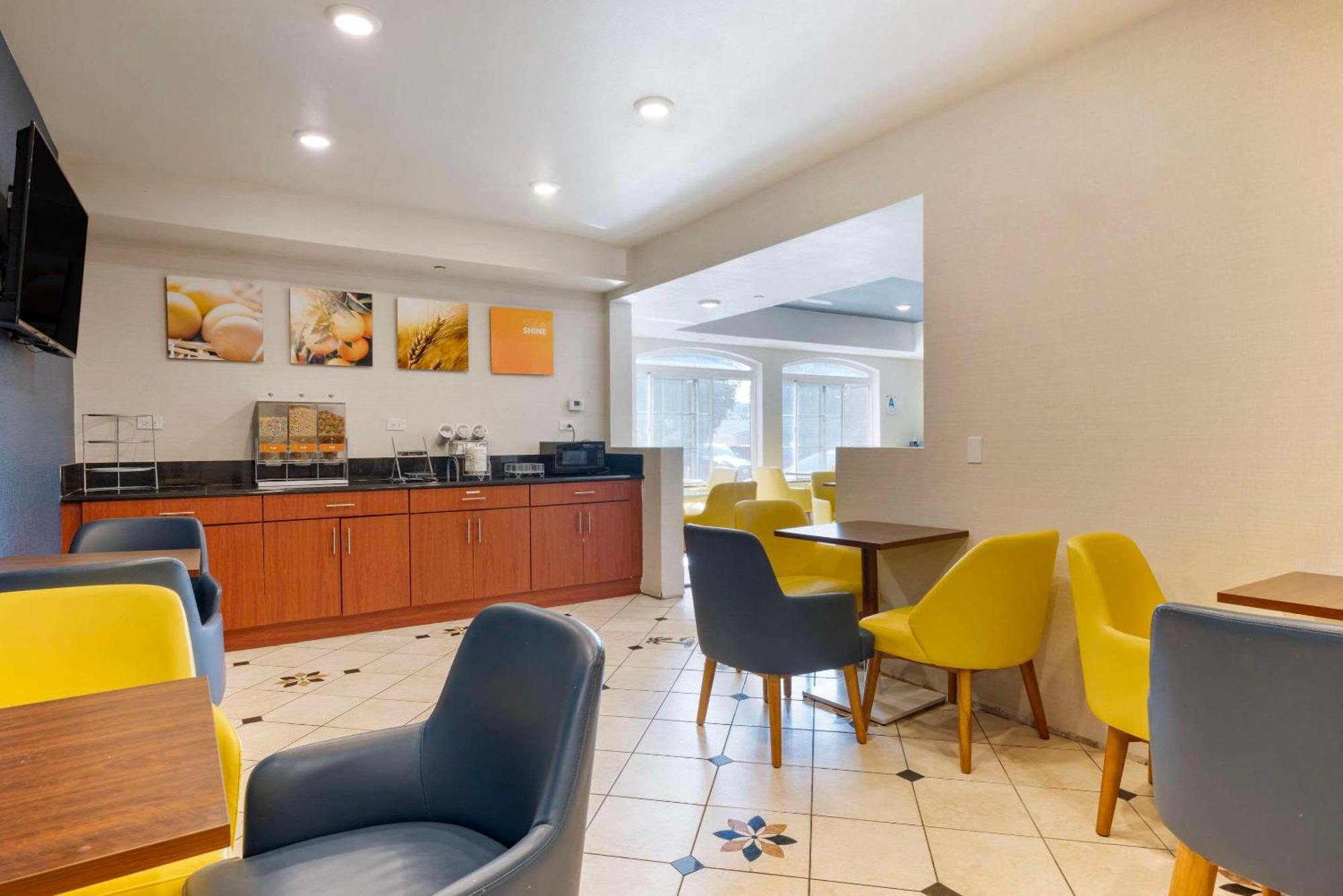 Comfort Suites Oceanside Camp Pendleton Area Bagian luar foto