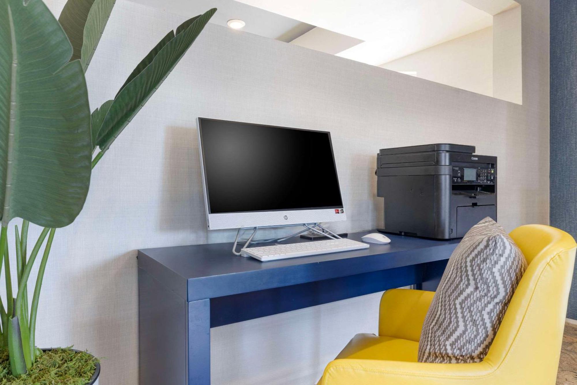 Comfort Suites Oceanside Camp Pendleton Area Bagian luar foto