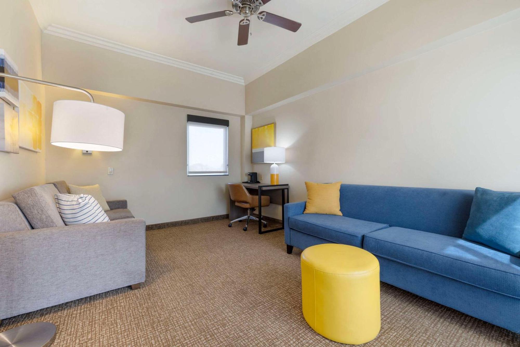 Comfort Suites Oceanside Camp Pendleton Area Bagian luar foto